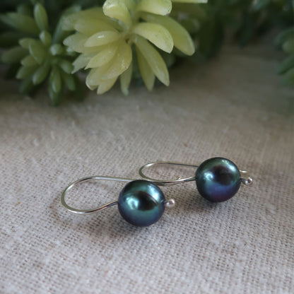 Black Pearl Drop Earrings