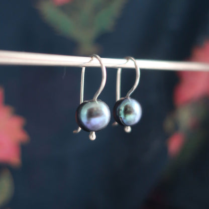 Black Pearl Drop Earrings